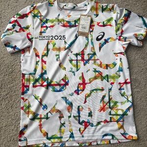 2025 Tokyo Marathon shirt NWT- Med, Gen neutral
